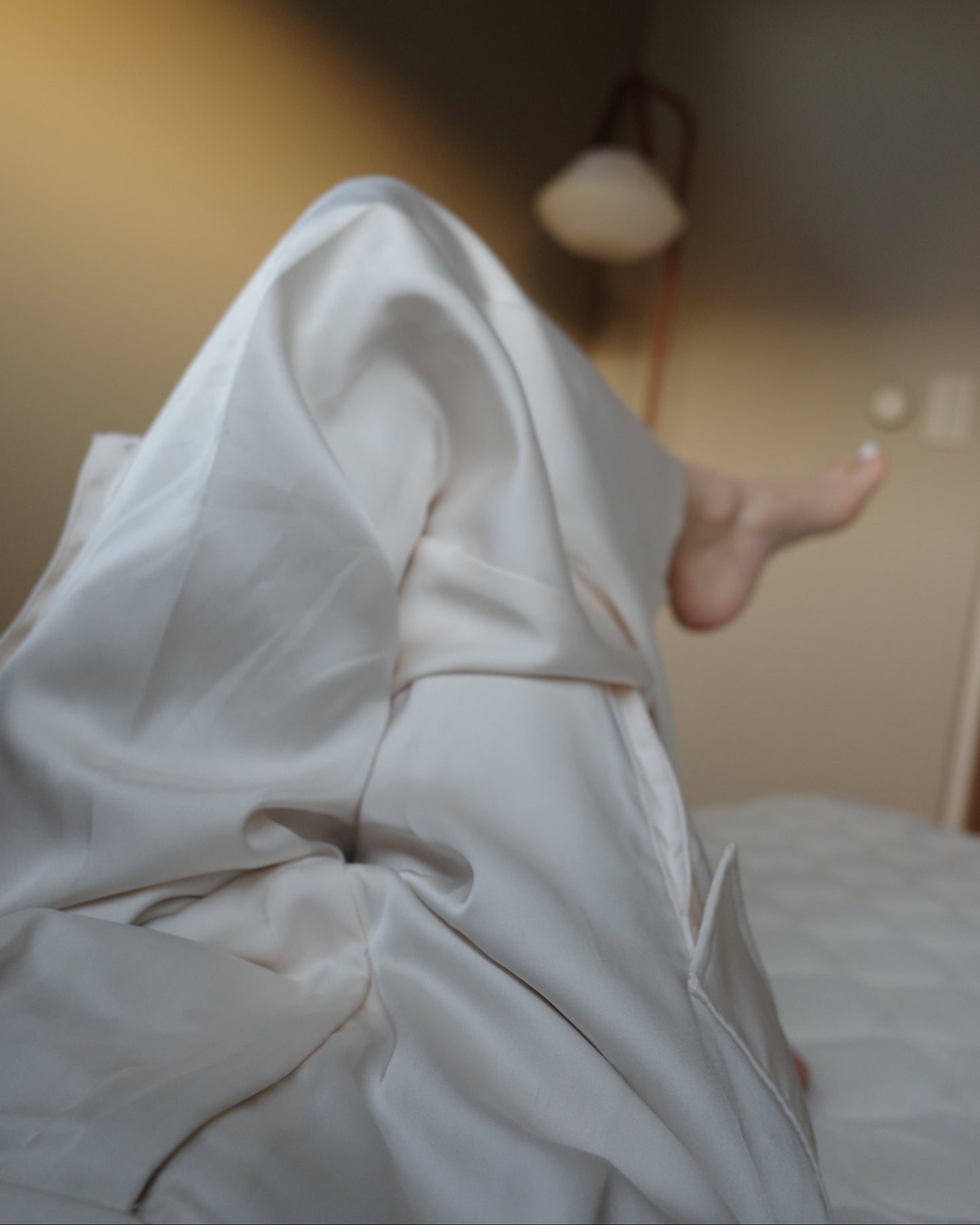 サテンイージーカーゴパンツ