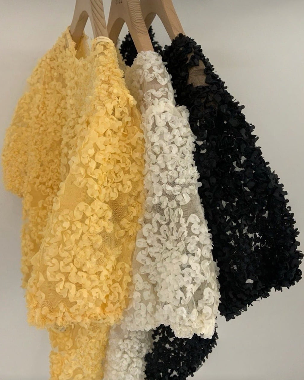 フラワーレースシースルーブラウス