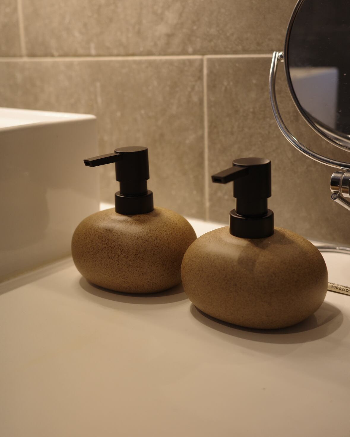 セラミックソープボトル