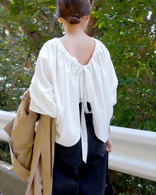 リボンブラウス