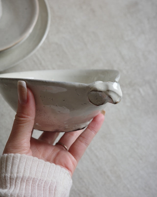 とんすい　荒粉引（美濃焼）