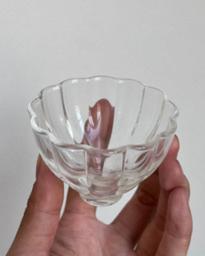 Chrysanthemum flower glass
