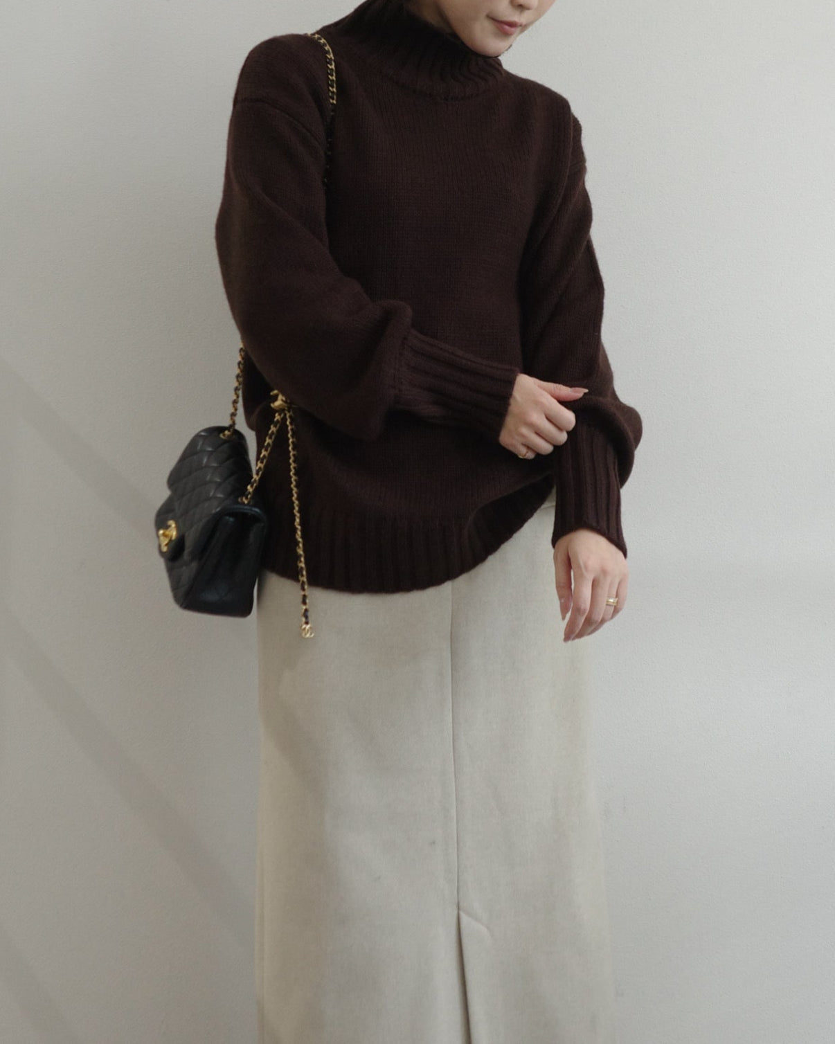 カシミヤブレンドハイネックニット