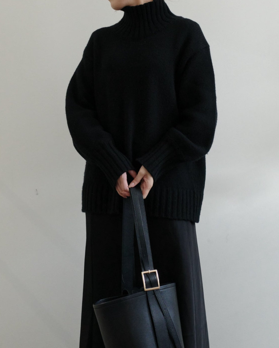 カシミヤブレンドハイネックニット