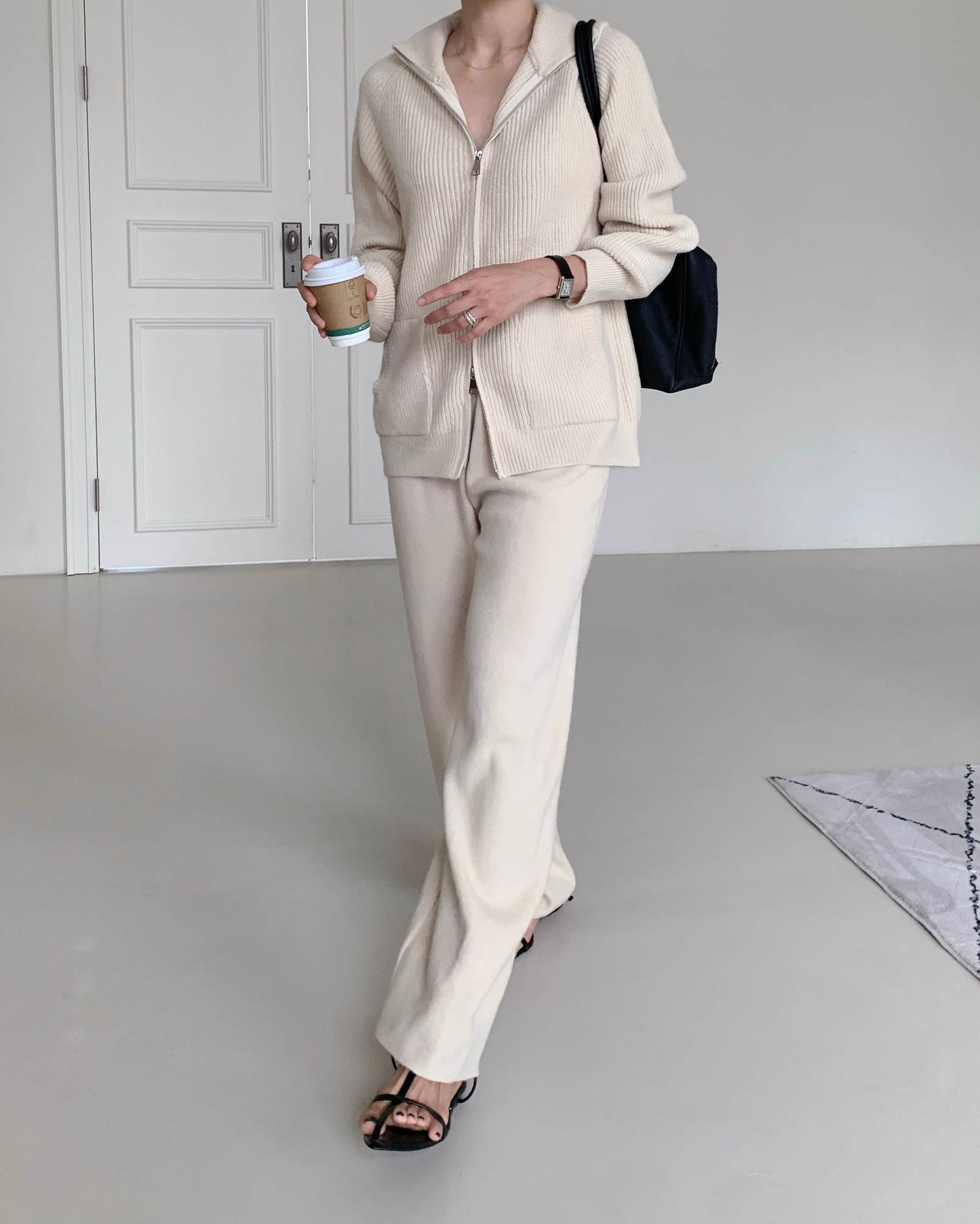 リブジップニットセットアップ