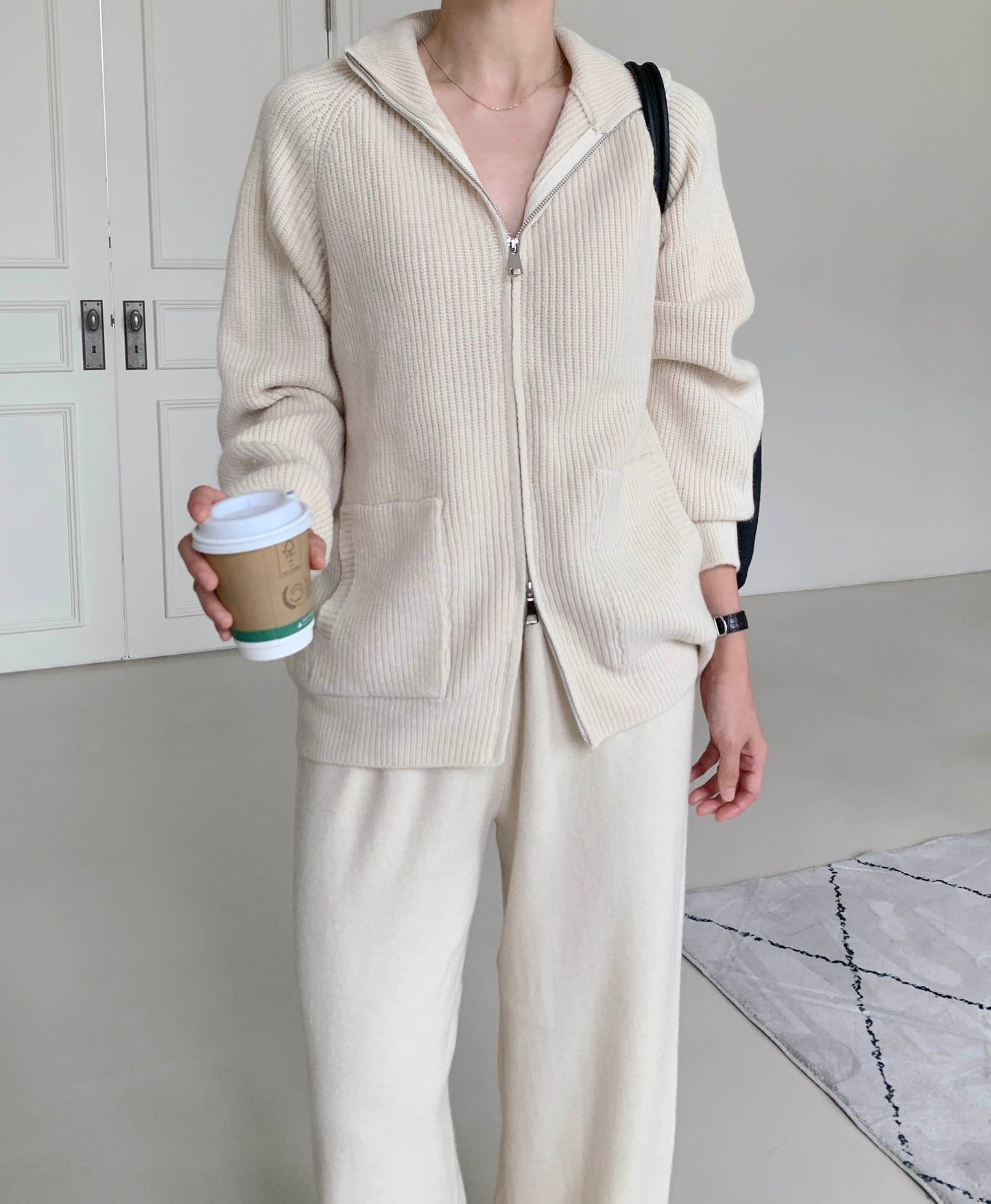 リブジップニットセットアップ