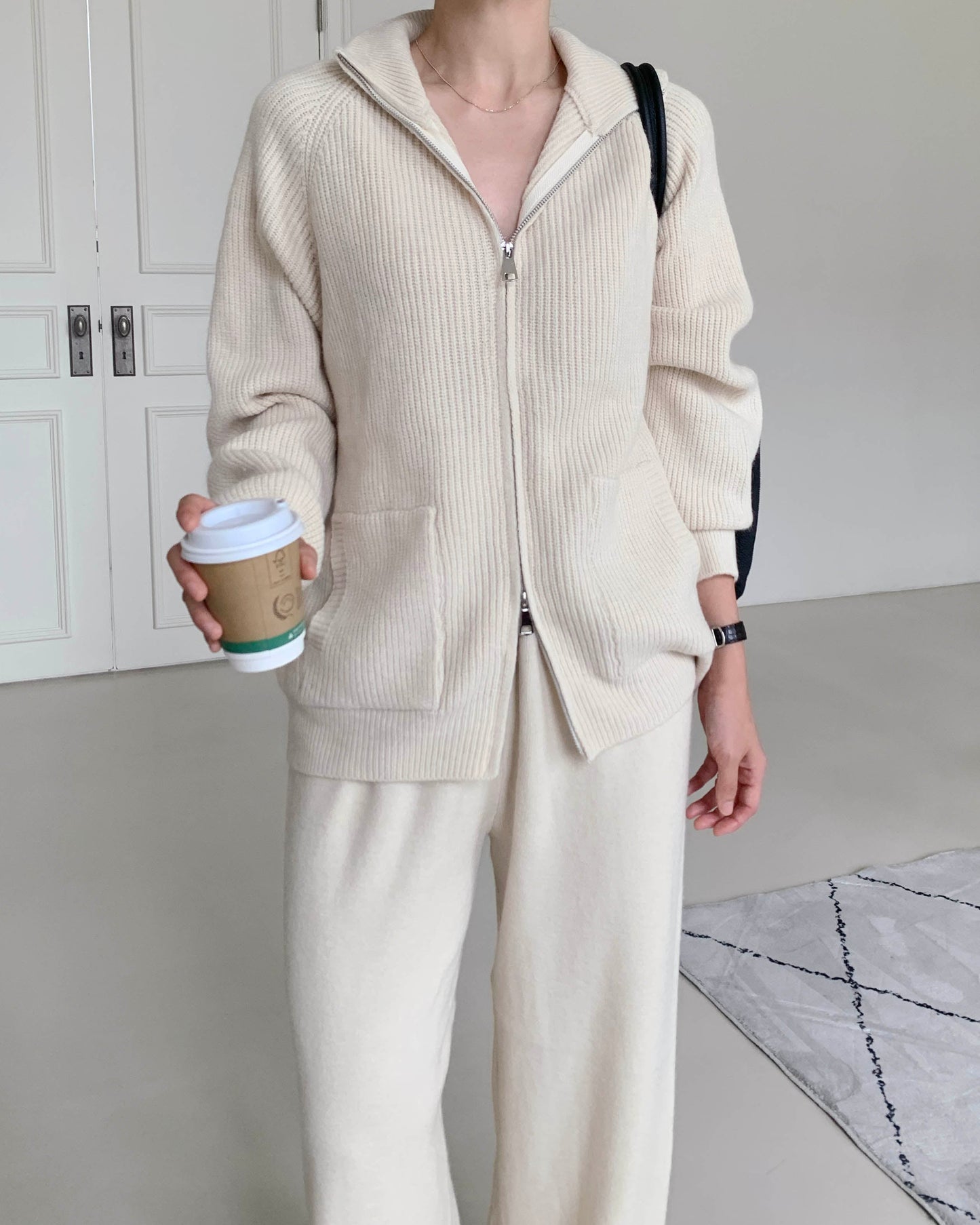 リブジップニットセットアップ