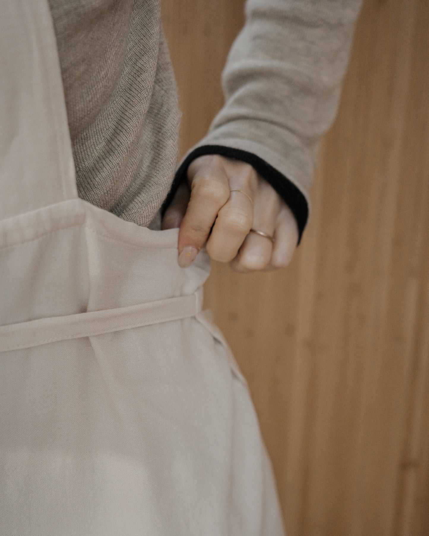 ワンショルダーラップエプロン