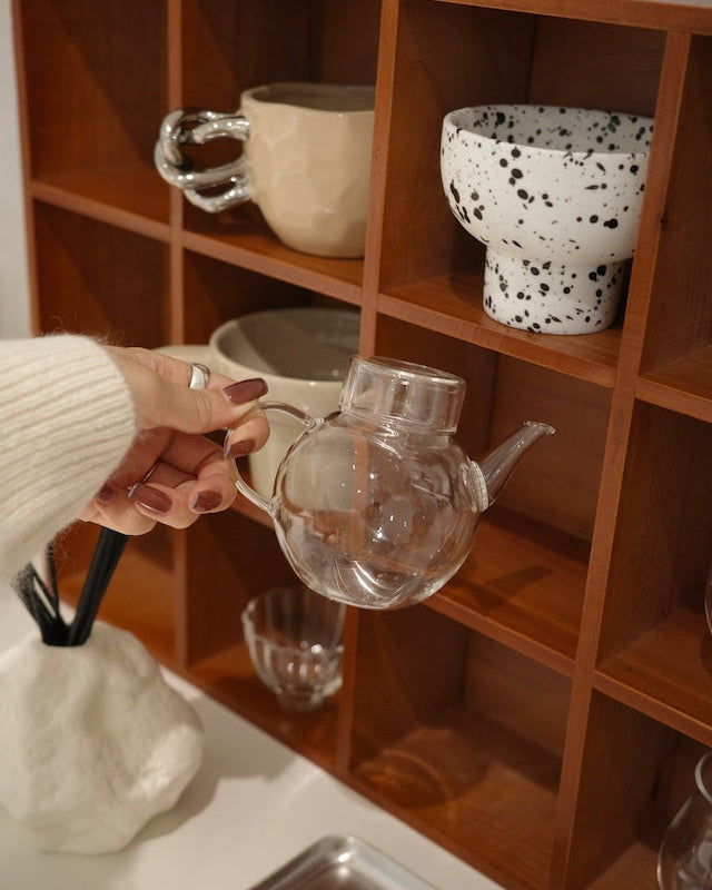 Round glass teapot