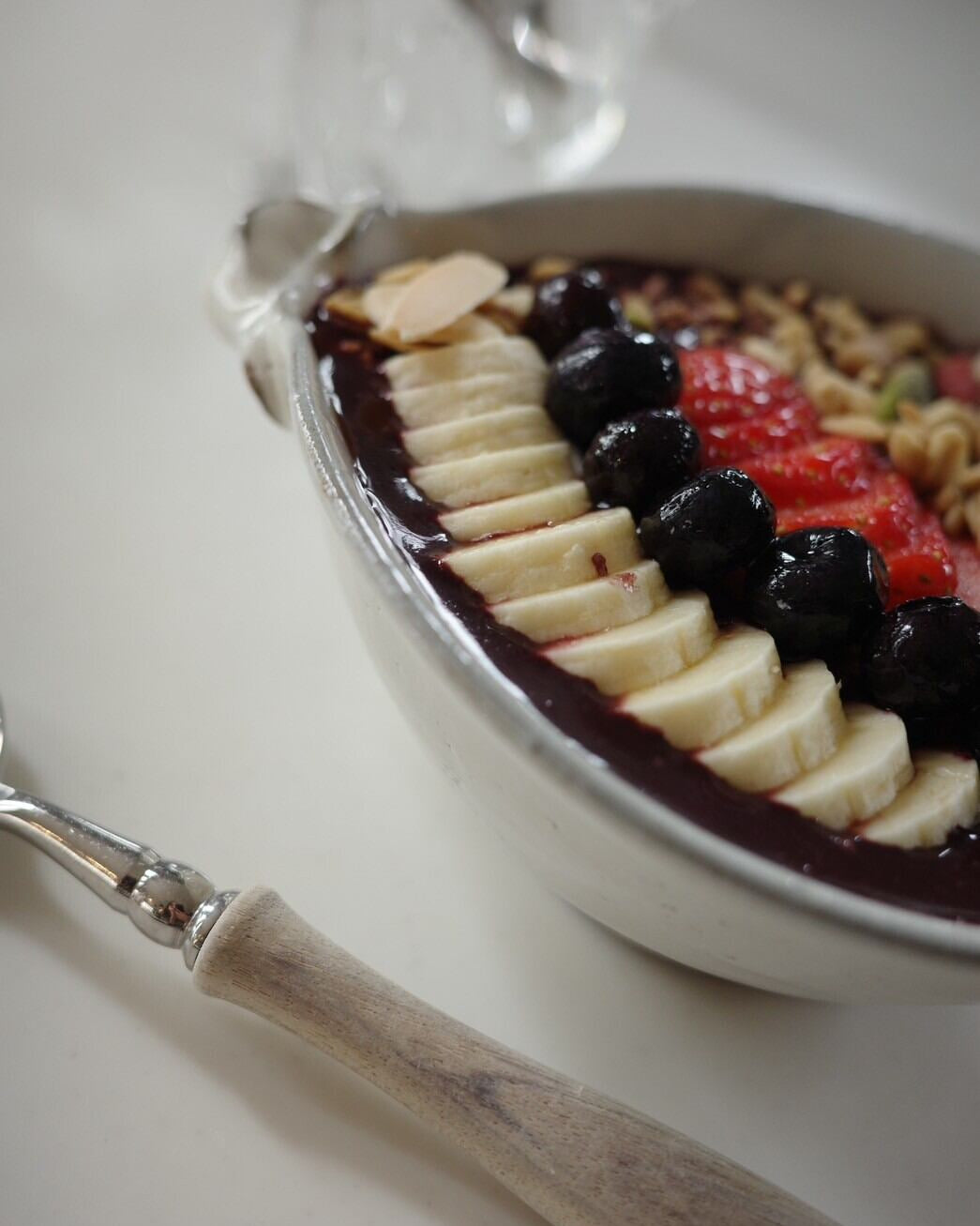 とんすい　荒粉引（美濃焼）