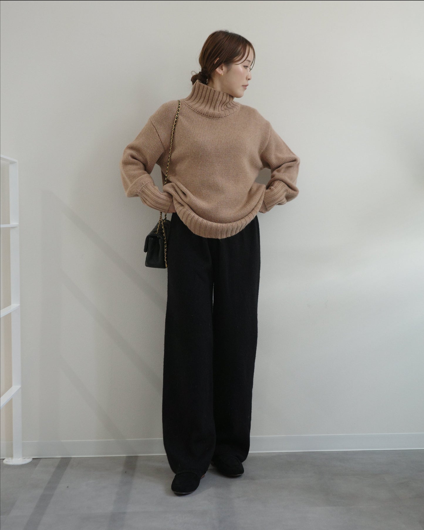 カシミヤブレンドハイネックニット