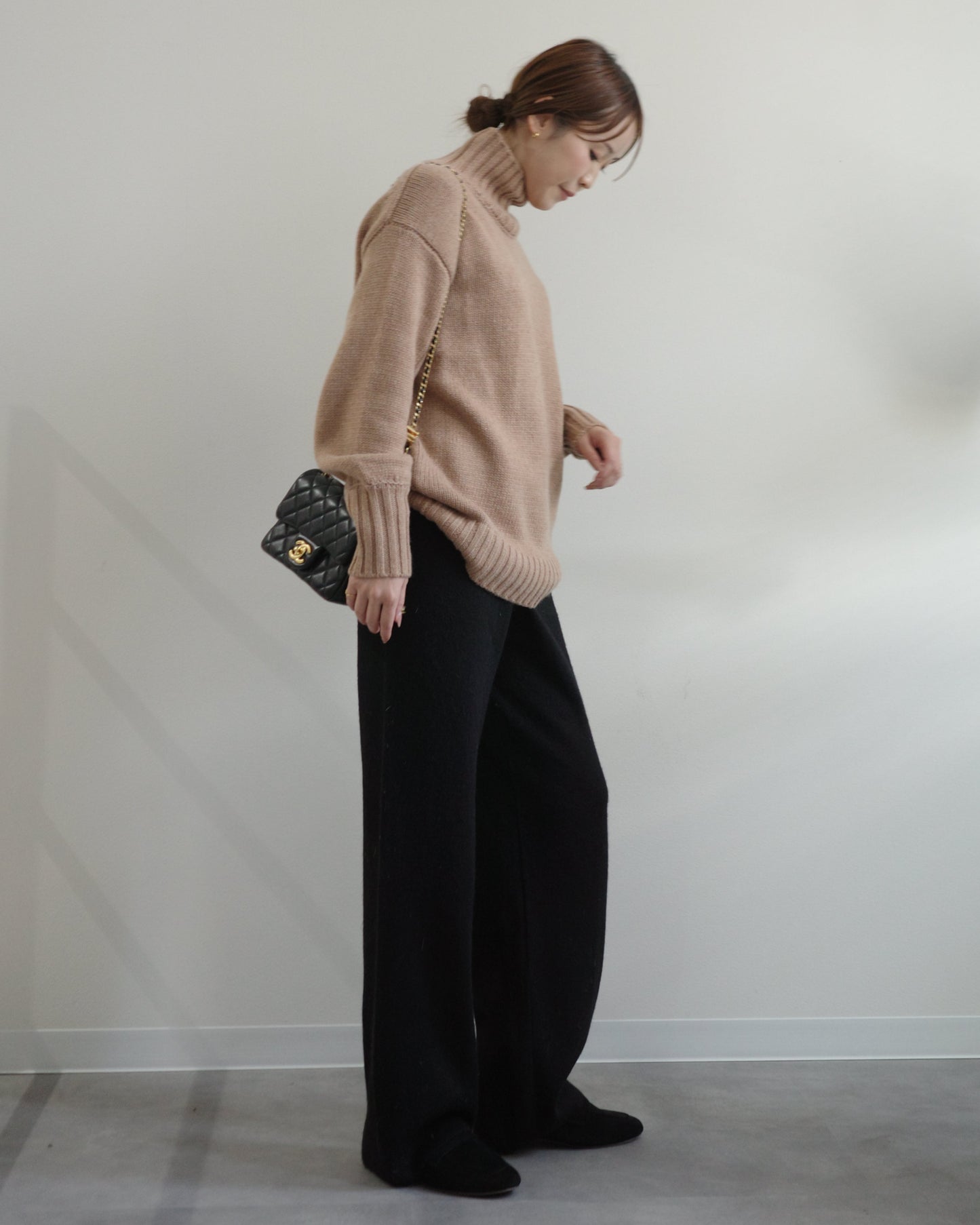 カシミヤブレンドハイネックニット