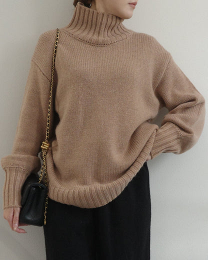 カシミヤブレンドハイネックニット