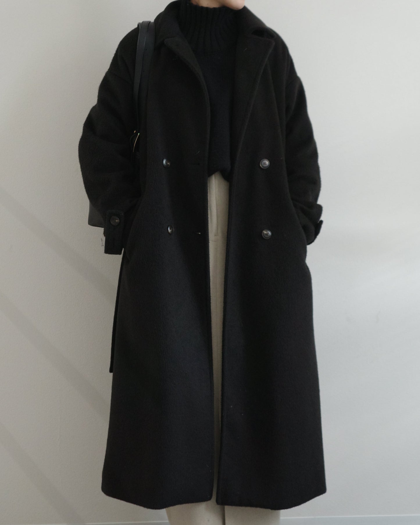 カシミヤブレンドハイネックニット