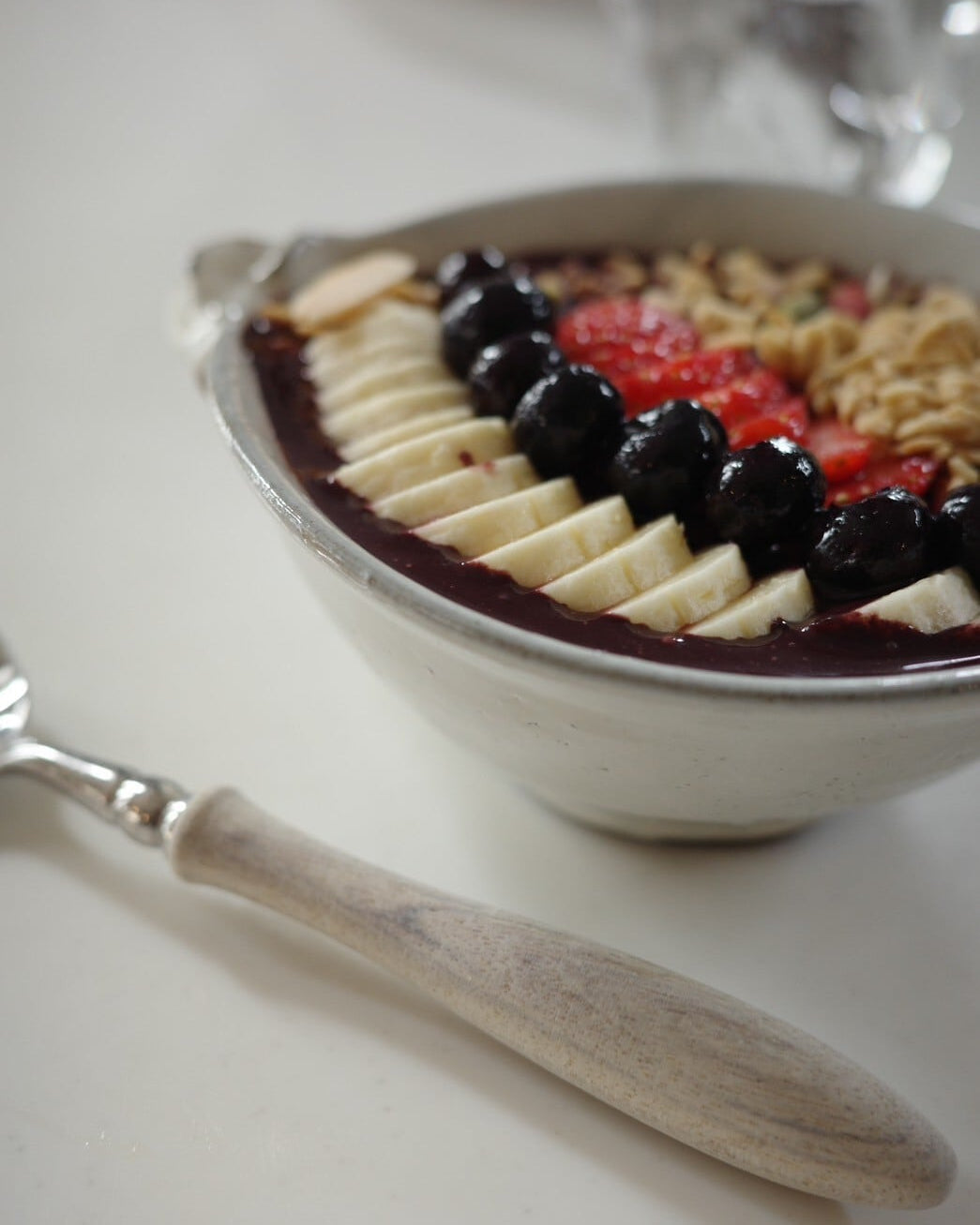 とんすい　荒粉引（美濃焼）