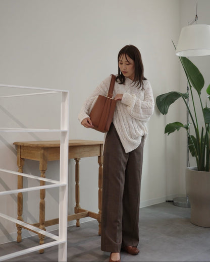 ルーズフィットスリットニット