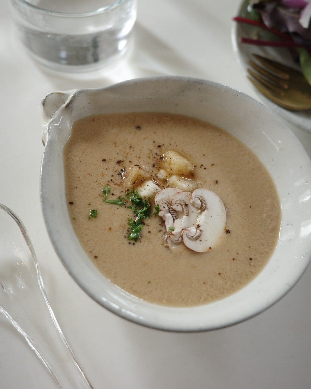 とんすい　荒粉引（美濃焼）