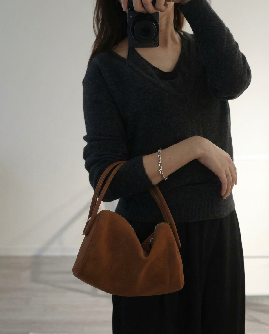 ベースレイヤーニット