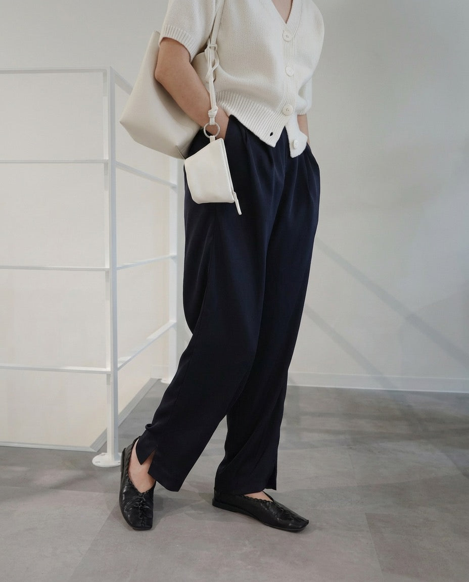 Mejularオリジナルテーパードパンツ