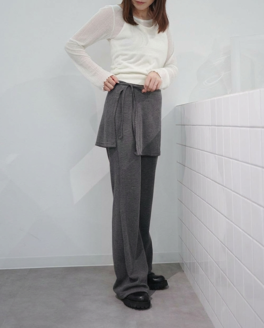 フローニットパンツ